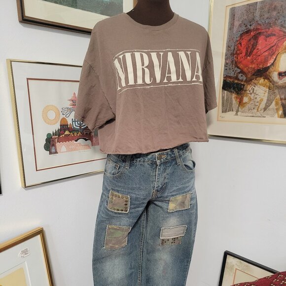 Light Brown Nirvana Cropped T-shirt Size XL - Picture 1 of 5
